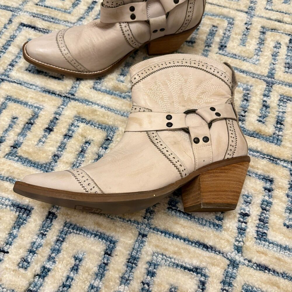 Dingo Western Ankle Boots – Size 9 (NWT)